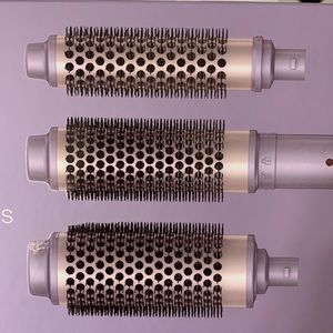 Monat Interchangeable thermal blowout brush 3 sizes. NEW in box!